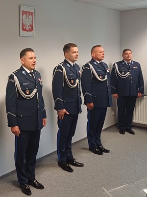 Komendant Wojewódzki Policji w Krakowie insp. Maciej Kubiak wraz z kadrą kierowniczą Komendy Powiatowej Policji w Krakowie. (2)