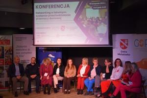 Zdjęcie uczestników dyskusji podczas konferencji