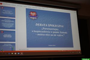 wyświetlona prezentacja debaty społecznej