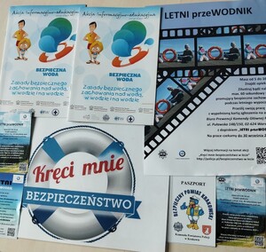 ulotki edukacyjne i promujące bezpieczeństwo