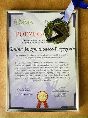 pisemne podziękowania w ramce i medal