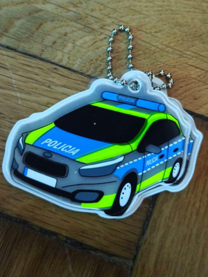 odblask w kształcie radiowozu