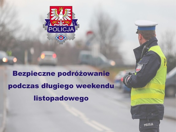 umundurowany policjant ruchu drogowego obok napis bezpieczne podróżowanie