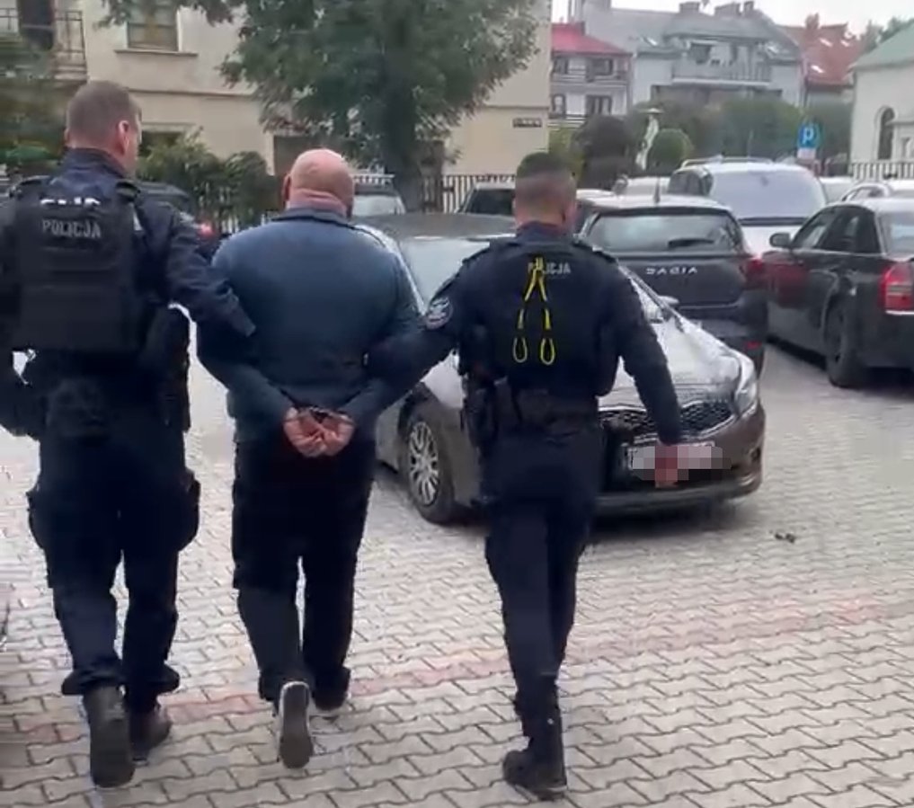 Policja zatrzymała 11 osób w powiecie krakowskim